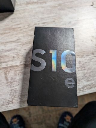 Samsung s10e