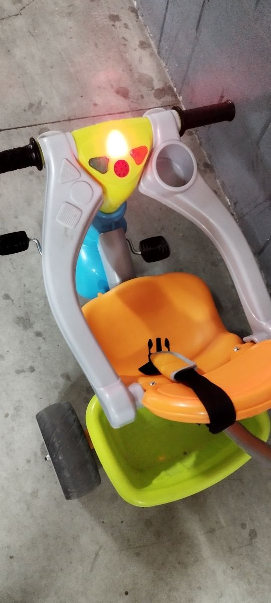 FEBER - Trike Baby Plus Music, Triciclo para Niños