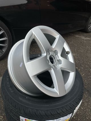 Llanta Audi A3 2001 15’ pulgadas 