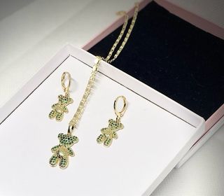 Conjunto oro18k laminado circonitas oso