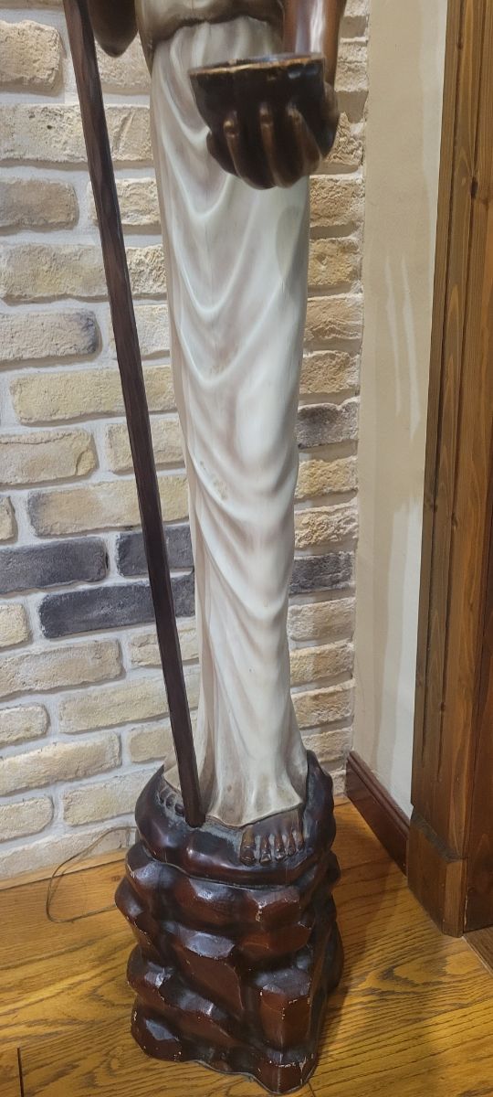 Antigua lámpara de pie.