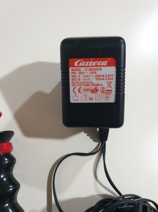 2 Mandos Scalextric y 1 cargador carrera.retro,vit