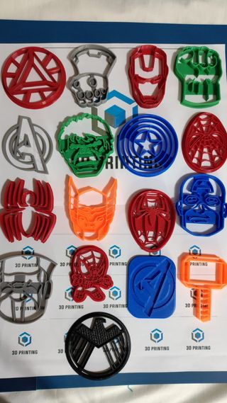 Moldes galletas o plastilina Avengers Marvel