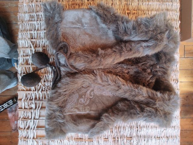 Chaleco boho reversible. Nuevo sin estrenar