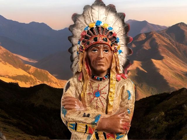 Statuetta Nativo Americano ( In resina 22 cm )