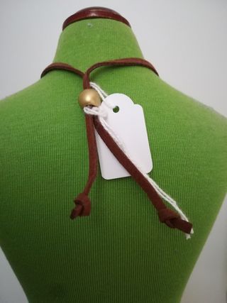 Collar muy vistoso nuevo