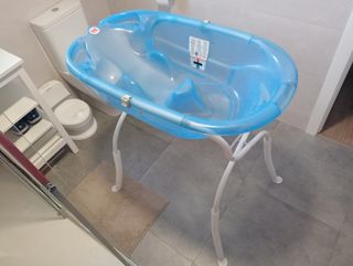 Bañera infantil con patas