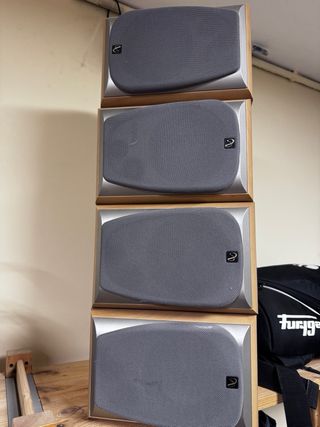 Altavoces y Amplificador con Subwofer