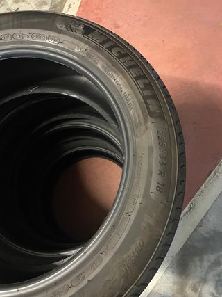 Neumaticos Michelin 225/55 R18 98H