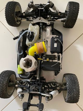 Coche motor y patinete electrico