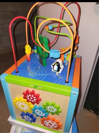 Cubo actividades bebe