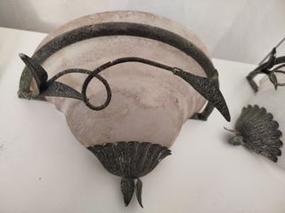 Tre applique in vetro satinato e ferro