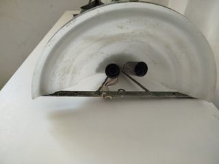 Tre applique in vetro satinato e ferro