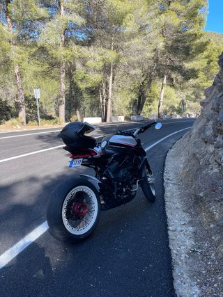 MV Agusta Dragster 800 RR