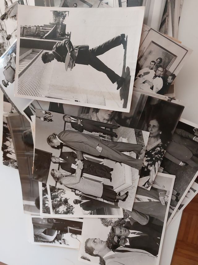 Lote 50 fotos familia Real  Rey  Reina