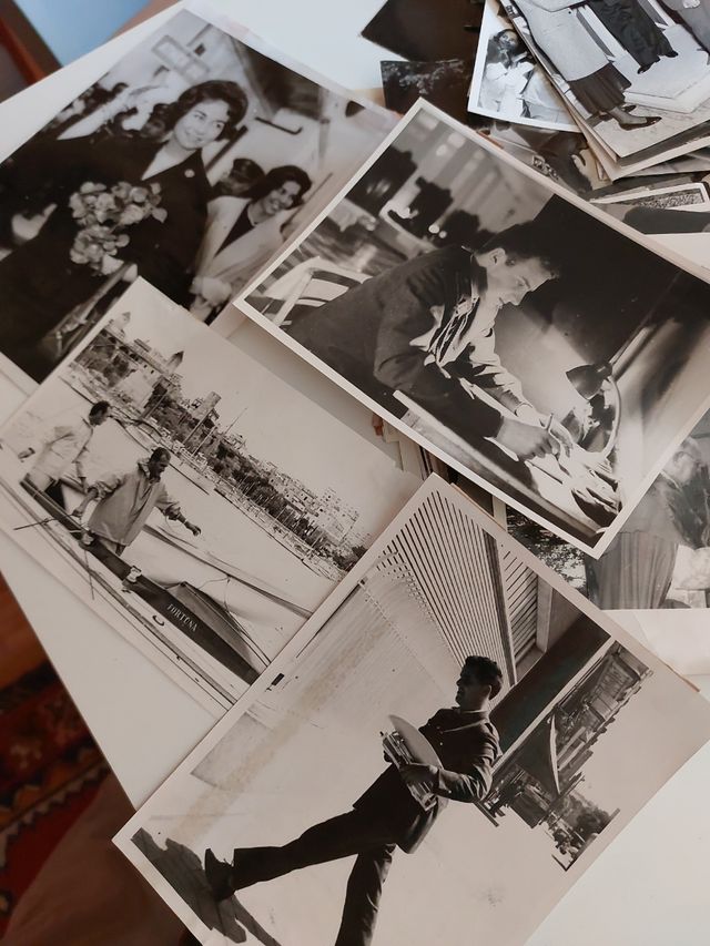 Lote 50 fotos familia Real  Rey  Reina