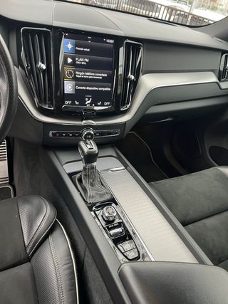 Volvo XC60 2.0 D4 RDesign Auto
