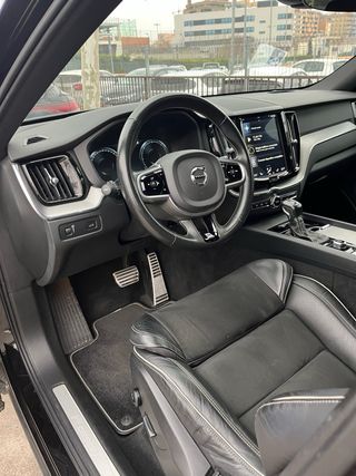 Volvo XC60 2.0 D4 RDesign Auto