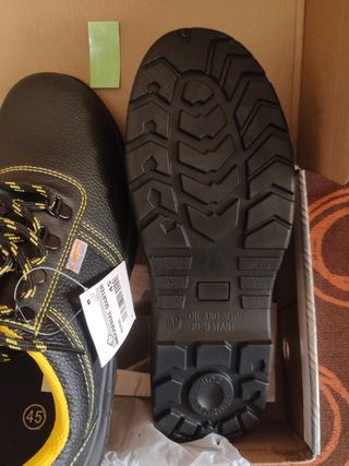 Zapatos de seguridad, Talla 45