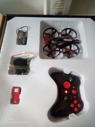 Dron de juguete