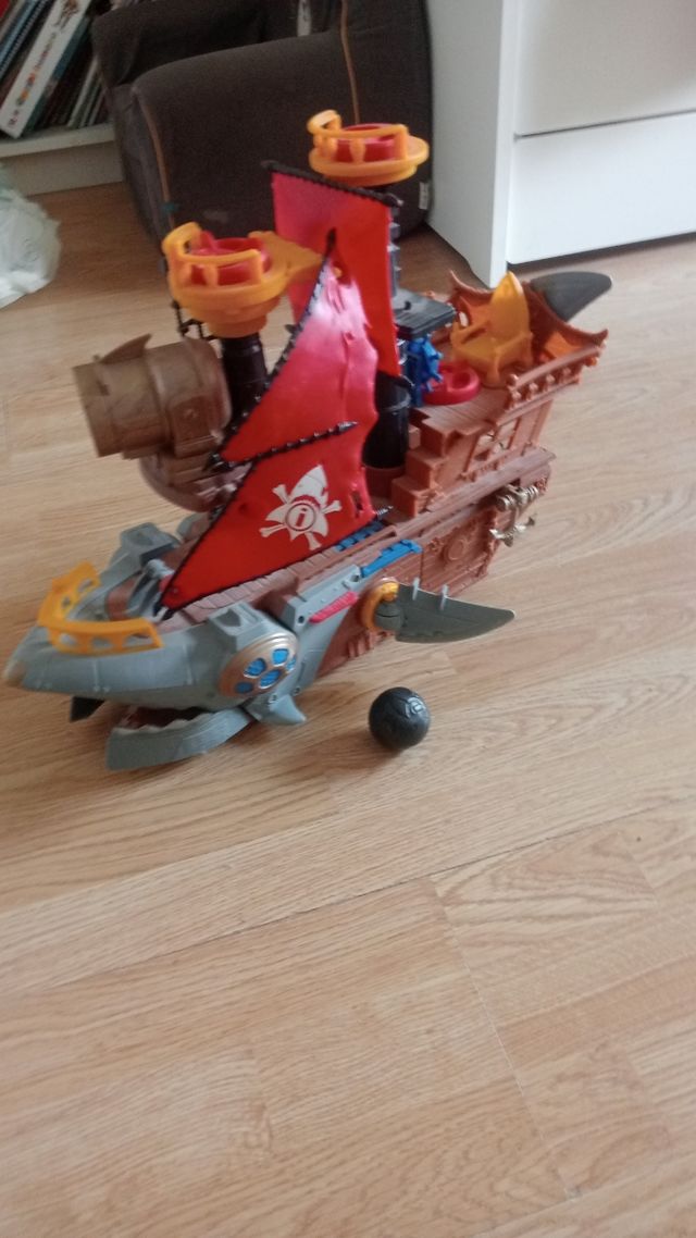 Juguete barco pirata