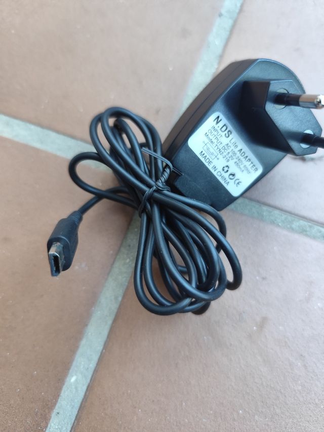 Cargador NINTENDO DS LITE