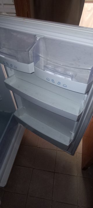 Corberó FD6150S/2 Frigorífico Congelador 275l