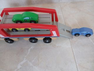 Camión potacoches de madera