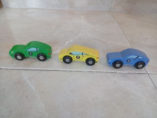 Camión potacoches de madera