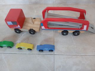 Camión potacoches de madera