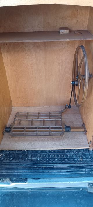 Mesa máquina de coser