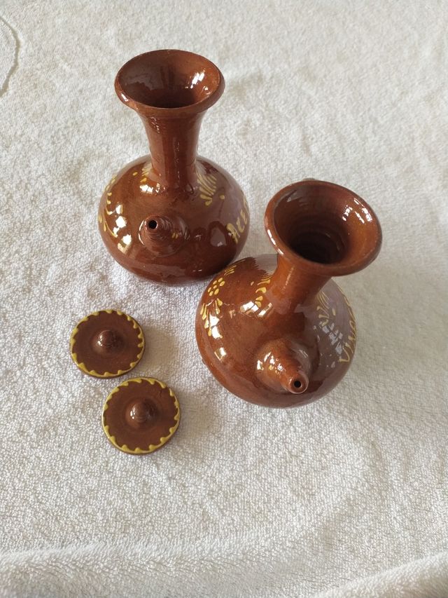 Vinajeras/ Aceitera de cerámica