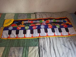 Piano de suelo para niños