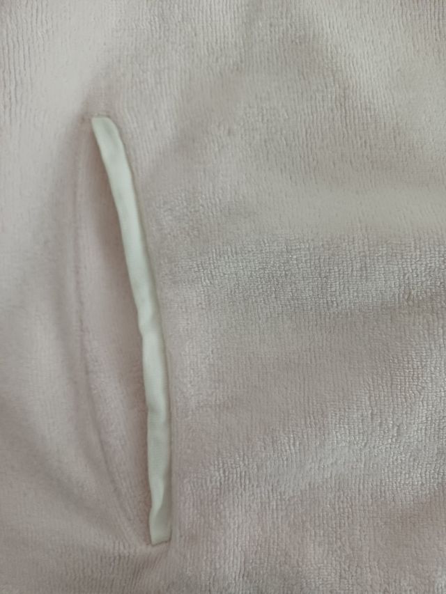 Sudadera rosa con cremallera