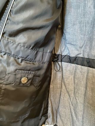 Abrigo hombre impermeable negro