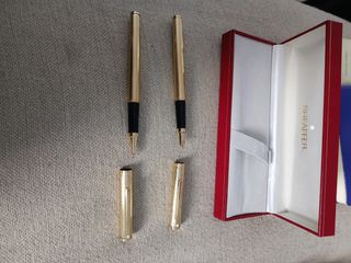 Bolígrafo y estilográfica oro Parker