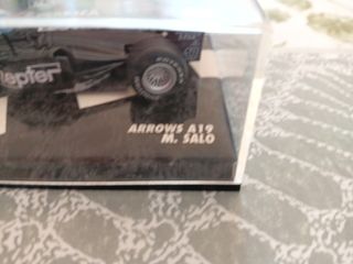Coche a escala 1/43 arrows m. Salo