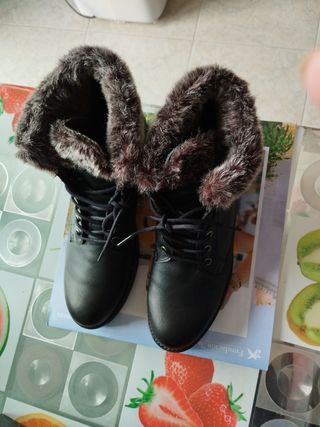 Botines de piel en negro Marca Marietta's