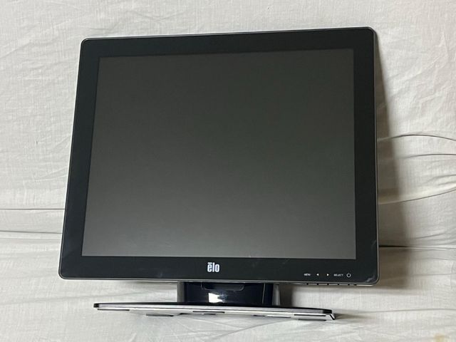 Monitor táctil ELO modelo ET1717LK