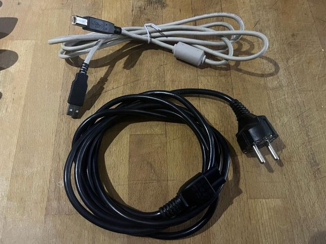 Monitor táctil ELO modelo ET1717LK