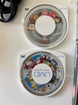 PSP, juegos y tarjeta de memoria