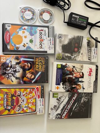 PSP, juegos y tarjeta de memoria