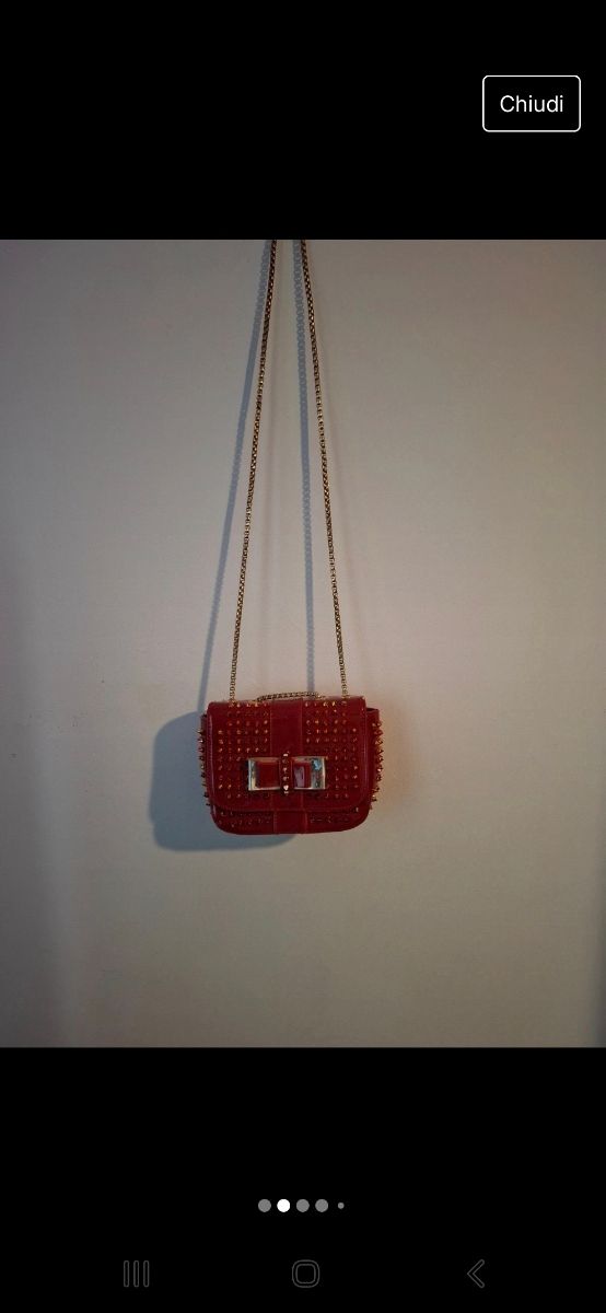 Bora a tracolla in vernice