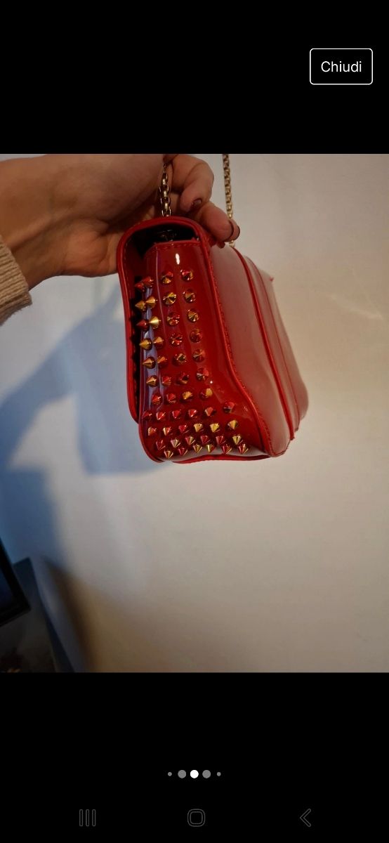 Bora a tracolla in vernice