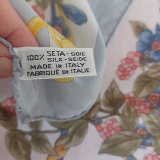 Pañuelo de seda italiano 