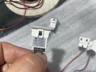 Luz resposapies o cajon Audi 