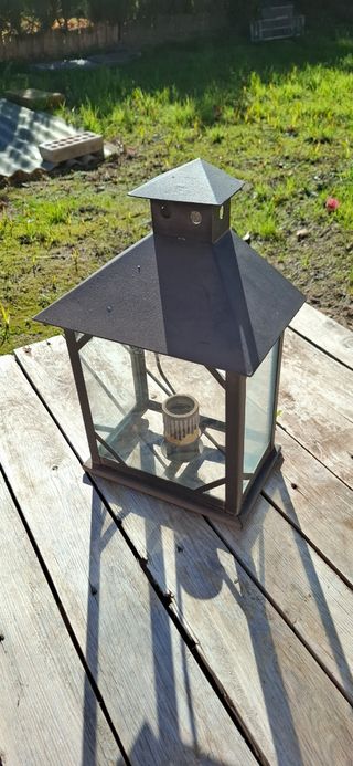 Faroles decorativos.