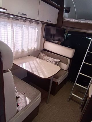 Autocaravana Rimor katamarano 9