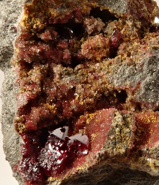 Mineral. Cinabrio cristales.