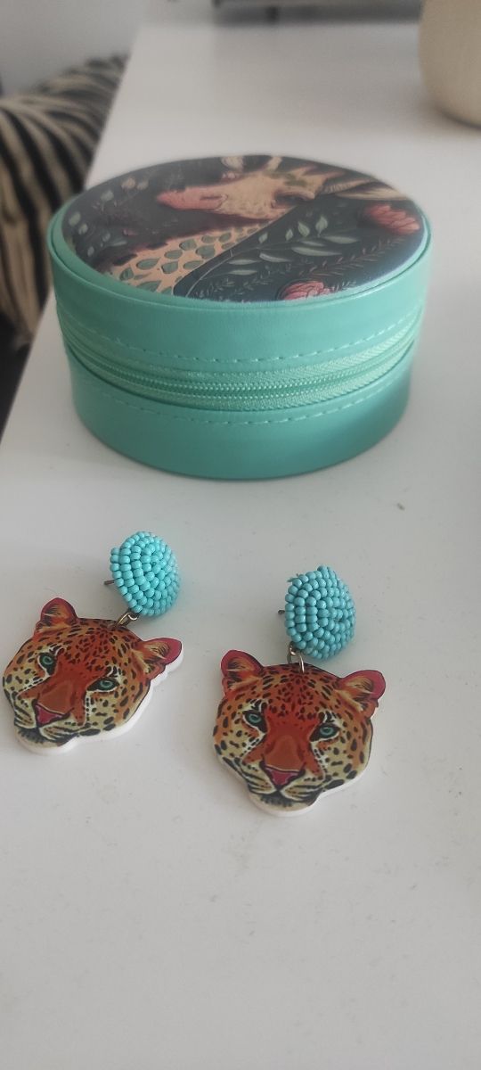 Joyero de viaje + pendientes